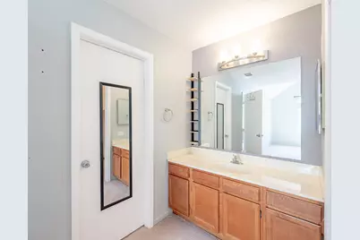 2214 Colorado Avenue #2214, Elgin, IL 60123 - Photo 8