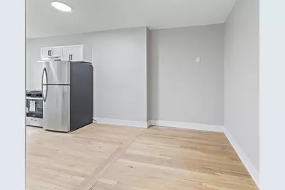 7373 N Damen Avenue #E1, Chicago, IL 60645 - Photo 4