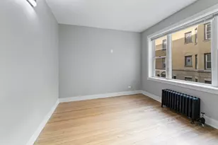 7373 N Damen Ave, Chicago, IL 60645 - Photo 6