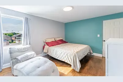 1910 N 74th Avenue, Elmwood Park, IL 60707 - Photo 8