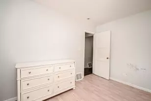 1636 Rice St, Waukegan, IL 60087 - Photo 14