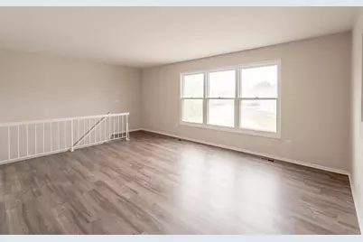 1100 Boston Harbor #1100, Schaumburg, IL 60193 - Photo 2