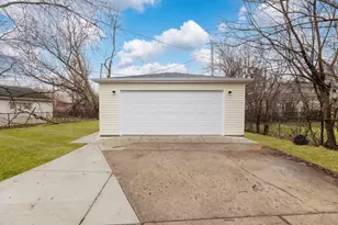 219 Monterey Dr, Bolingbrook, IL 60440 - Photo 14