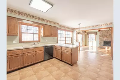 839 Mt Vernon Court, Naperville, IL 60563 - Photo 6