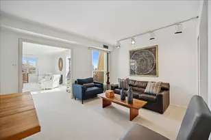 640 Winnetka Mews, Winnetka, IL 60093 - Photo 10