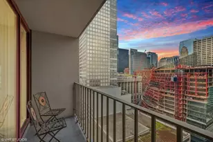 200 N Dearborn St, Chicago, IL 60601 - Photo 14