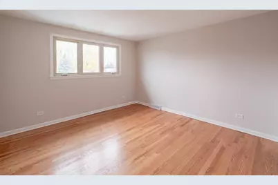 5620 W 99th Street, Oak Lawn, IL 60453 - Photo 8