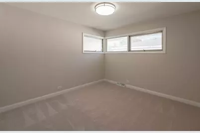 1502 N 35th Avenue, Melrose Park, IL 60160 - Photo 6