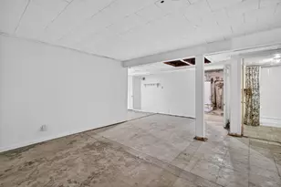 136 W 18th St, Lockport, IL 60441 - Photo 22