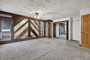 136 W 18th St, Lockport, IL 60441 - Photo 14