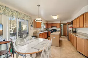 842 Deep Woods Ct, Grayslake, IL 60030 - Photo 14