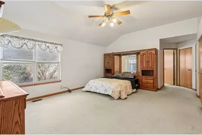 842 Deep Woods Court, Grayslake, IL 60030 - Photo 20