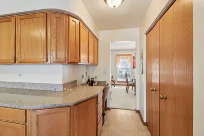 842 Deep Woods Court, Grayslake, IL 60030 - Photo 16