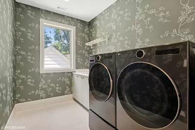 146 Sterling Lane, Wilmette, IL 60091 - Photo 20