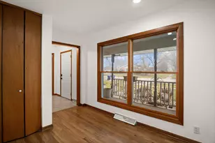 235 Ridge Dr, Dekalb, IL 60115 - Photo 10