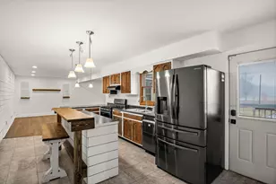 235 Ridge Dr, Dekalb, IL 60115 - Photo 6