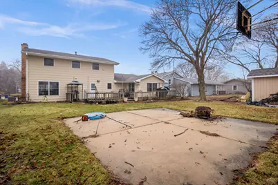 235 Ridge Drive, Dekalb, IL 60115 - Photo 14