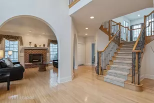 22 Doral Dr, Hawthorn Woods, IL 60047 - Photo 4