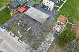 7102 W 107th St, Worth, IL 60482 - Photo 4