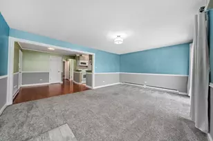 7102 W 107th St, Worth, IL 60482 - Photo 12