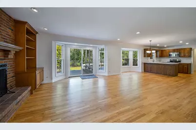 825 Biltmore Court, Naperville, IL 60563 - Photo 10