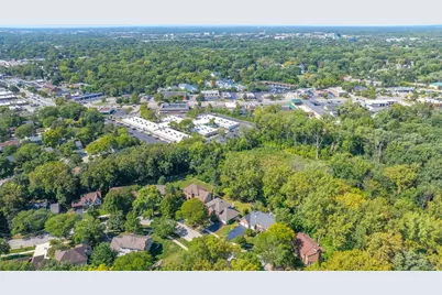 825 Biltmore Court, Naperville, IL 60563 - Photo 34