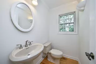 825 Biltmore Ct, Naperville, IL 60563 - Photo 12