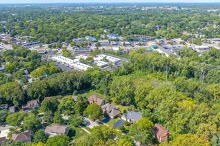 825 Biltmore Ct, Naperville, IL 60563 - Photo 38