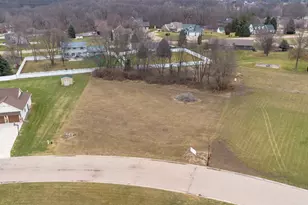 800 Ann Marie Dr, Utica, IL 61373 - Photo 1