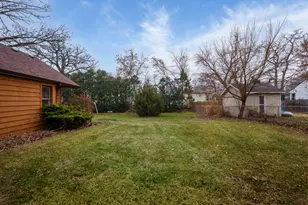 111 Ferndale Dr, Round Lake Beach, IL 60073 - Photo 28