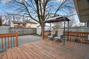 668 Cassie Dr, Joliet, IL 60435 - Photo 30