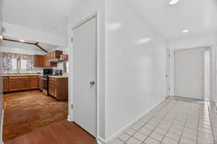 668 Cassie Dr, Joliet, IL 60435 - Photo 18