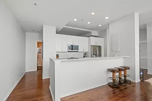 500 W Superior St, Chicago, IL 60654 - Photo 2