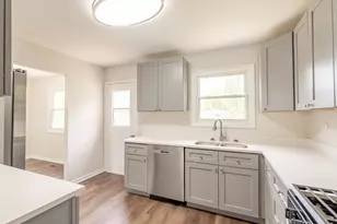 3012 Scenicwood Ln, Woodridge, IL 60517 - Photo 4