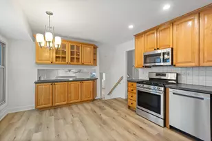 2643 N Prindle Ave, Arlington Heights, IL 60004 - Photo 8