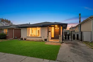 392 Greenbay Ave, Calumet City, IL 60409 - Photo 2