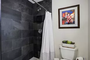1736 N Hoyne Ave, Chicago, IL 60647 - Photo 16