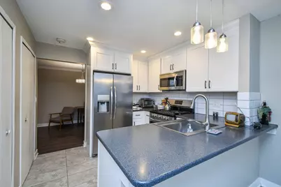 95 Midhurst Court #101B, Naperville, IL 60565 - Photo 4