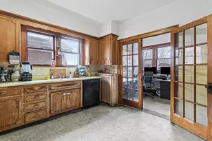 2112 East Ave, Berwyn, IL 60402 - Photo 10
