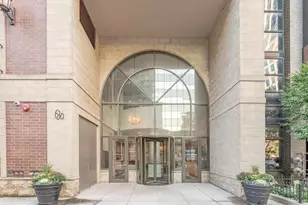 630 N State St, Chicago, IL 60654 - Photo 2