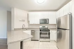630 N State St, Chicago, IL 60654 - Photo 6