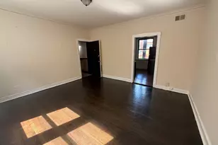 1022 E Hyde Park Blvd, Chicago, IL 60615 - Photo 4