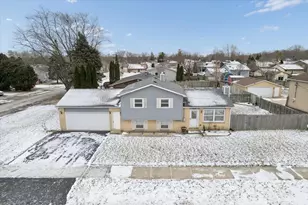 2901 Wall Ave, Waukegan, IL 60087 - Photo 1