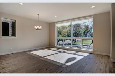 [Address not provided], Chicago, IL 60618 - Photo 6