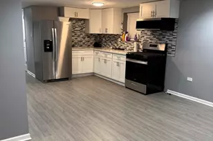 323 22nd Ave, Bellwood, IL 60104 - Photo 1