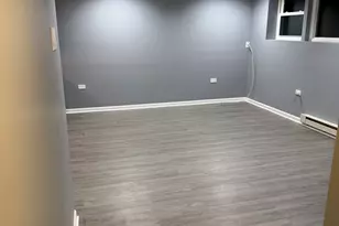 323 22nd Ave, Bellwood, IL 60104 - Photo 2