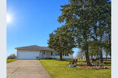 17954 E 10500N Road, Grant Park, IL 60940 - Photo 1