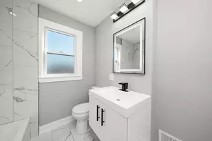 10047 S Calumet Ave, Chicago, IL 60628 - Photo 14