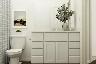 670 N Sycamore St, Hinckley, IL 60520 - Photo 2