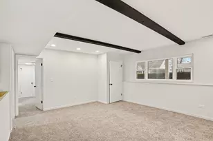 1205 Dover Ln, Elk Grove Village, IL 60007 - Photo 10